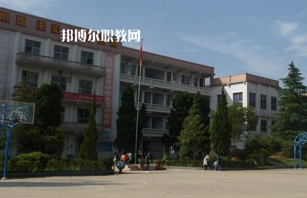 畢節(jié)七星關(guān)中等職業(yè)學(xué)校2022年學(xué)費(fèi)、收費(fèi)多少