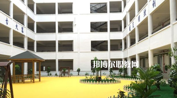 黔東南州德才科技職業(yè)學校怎么樣、好不好