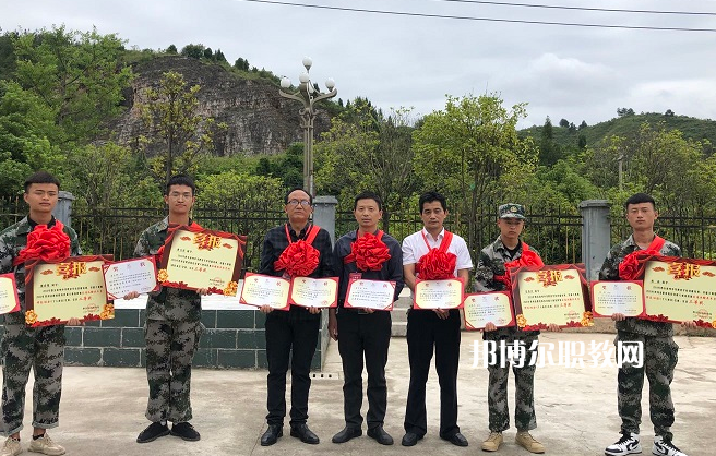 黔東南州應(yīng)用技術(shù)學(xué)校2022年報名條件、招生要求、招生對象