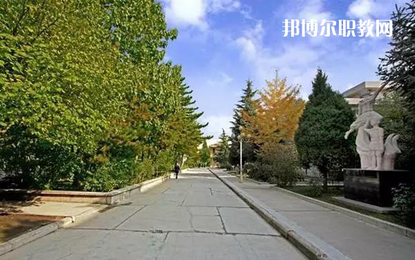 平?jīng)鰩煼秾W(xué)校2022年報名條件、招生要求、招生對象
