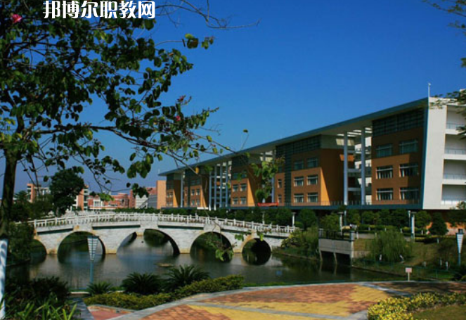 涼山民族師范學(xué)校2022年報(bào)名條件、招生要求、招生對(duì)象