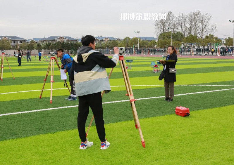 鹽城市經(jīng)貿(mào)高級(jí)職業(yè)學(xué)校2022年報(bào)名條件、招生要求、招生對(duì)象