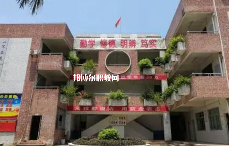 佛山騰飛技工學(xué)校2022年報(bào)名條件、招生要求、招生對(duì)象
