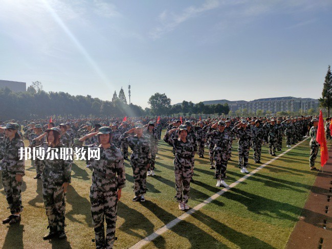 六安市職業(yè)學(xué)校(中專部)2022年報(bào)名條件、招生要求、招生對(duì)象