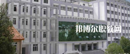 四川省甘孜衛(wèi)生學(xué)校2022年報(bào)名條件、招生要求、招生對(duì)象