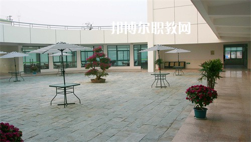 鎮(zhèn)江高等職業(yè)技術(shù)學(xué)校2022年報名條件、招生要求、招生對象