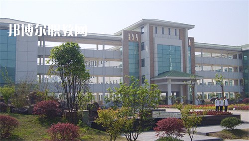 大理科技管理中等職業(yè)技術(shù)學校2022年報名條件、招生要求、招生對象