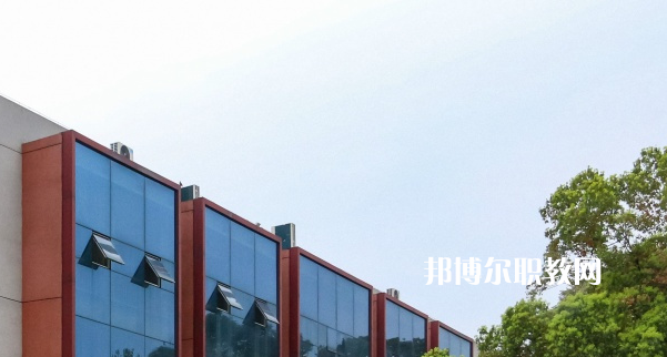 黔西南州英才職業(yè)技術(shù)學(xué)校2022年報(bào)名條件、招生要求、招生對(duì)象