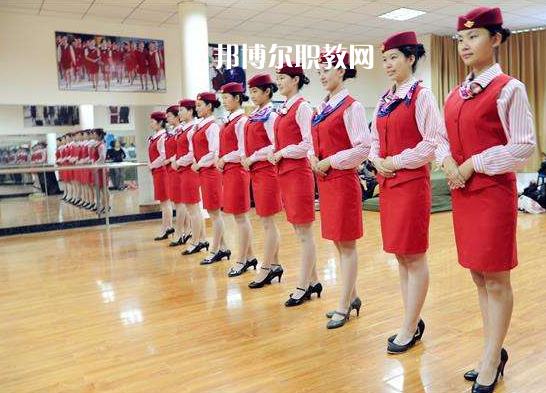 云南藝術(shù)學校2022年報名條件、招生要求、招生對象