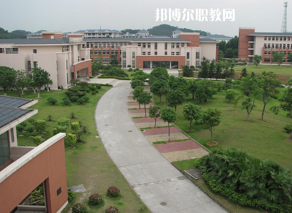 廣東石油化工職業(yè)技術學校2022年招生錄取分數線