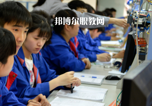 儀征技師學院2022年報名條件、招生要求、招生對象