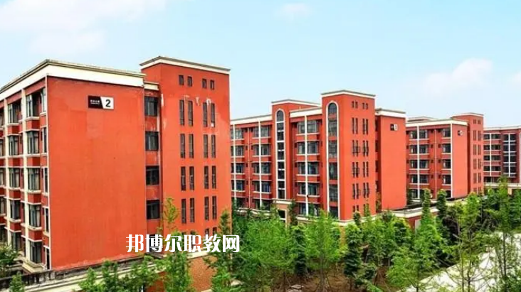 樂山醫(yī)藥科技學(xué)校2022年報名條件、招生要求、招生對象