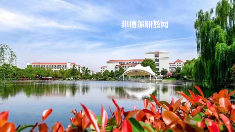 江川縣職業(yè)中學(xué)2022年報名條件、招生要求、招生對象