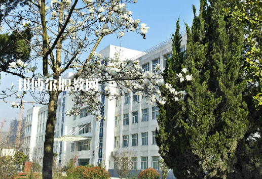 阜陽工業(yè)經濟學校2022年學費、收費多少