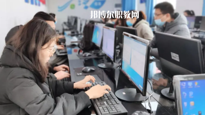 合肥中科信息工程技工學校2022年報名條件、招生要求、招生對象