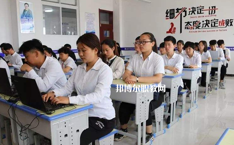 吳橋縣職業(yè)技術(shù)教育中心2022年報名條件、招生要求、招生對象