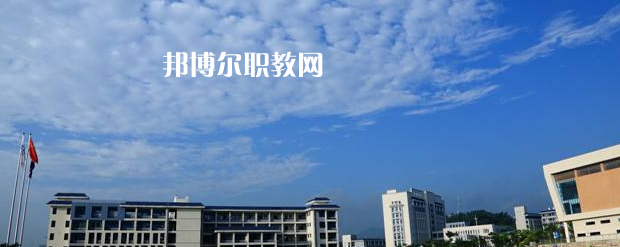 惠州東江職業(yè)技術(shù)學(xué)校2022年報名條件、招生要求、招生對象