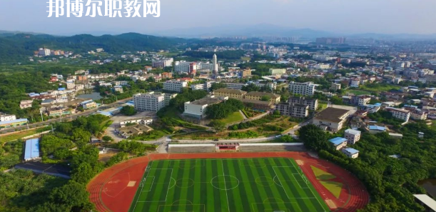 廣東省梅州市衛(wèi)生職業(yè)技術(shù)學(xué)校2022年報(bào)名條件、招生要求、招生對(duì)象