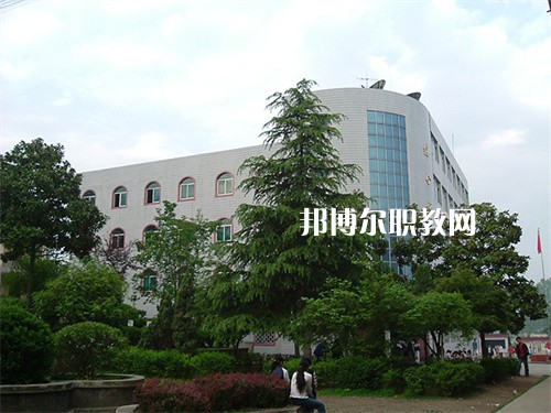 晉寧職業(yè)高級中學(xué)2022年報(bào)名條件、招生要求、招生對象