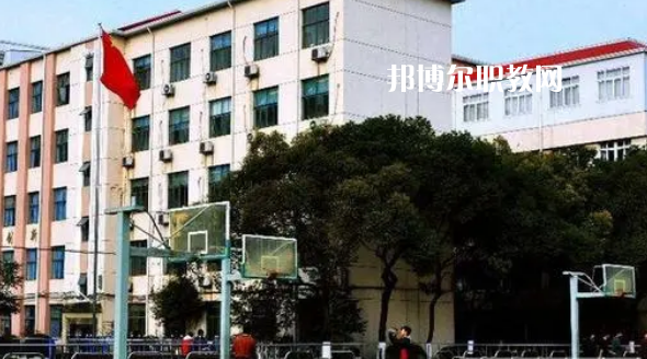 曲靖陸良縣職業(yè)技術(shù)學(xué)校2022年報(bào)名條件、招生要求、招生對(duì)象