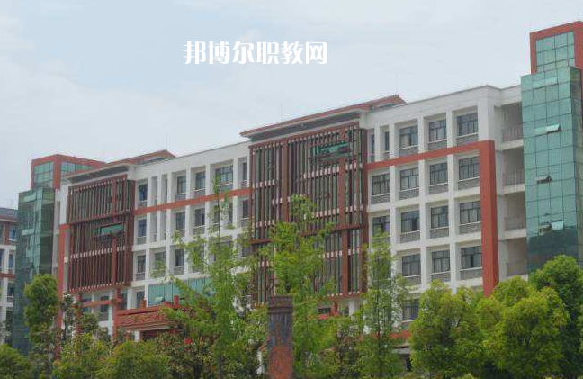 黔西南民族職業(yè)技術(shù)學(xué)院(中職部)2022年報(bào)名條件、招生要求、招生對(duì)象