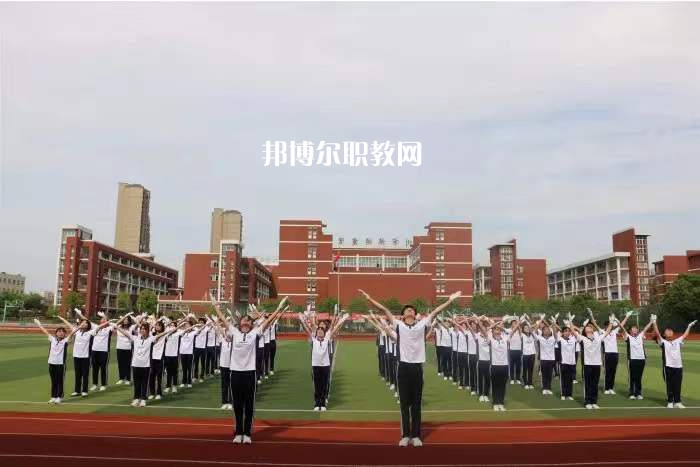 滁州市旅游商貿(mào)學(xué)校2022年報(bào)名條件、招生要求、招生對象