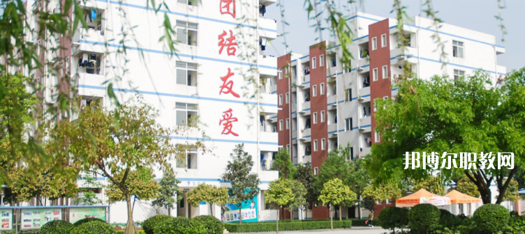 成都指南針職業(yè)技術(shù)學(xué)校怎么樣、好不好