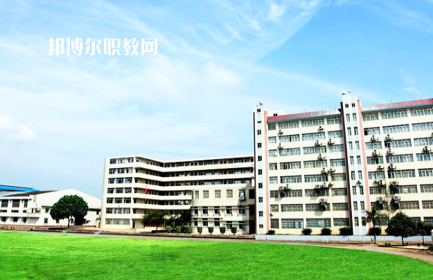 廣西交通運(yùn)輸學(xué)校2022年報(bào)名條件、招生要求、招生對(duì)象