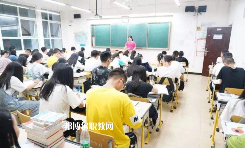 四川省仁壽縣第二高級職業(yè)中學(xué)2022年學(xué)費、收費多少