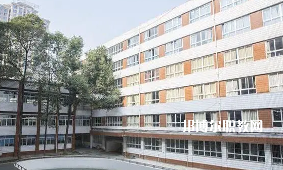 芒市職業(yè)教育中心2022年報名條件、招生要求、招生對象