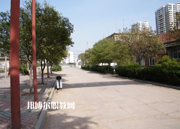 昭通衛(wèi)生學(xué)校2022年報名條件、招生要求、招生對象