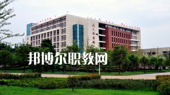 西南醫(yī)科大學(xué)護(hù)理學(xué)院附屬衛(wèi)生學(xué)校2022年報(bào)名條件、招生要求、招生對(duì)象
