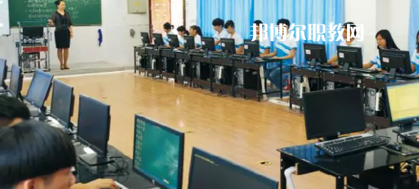 樂山市竹根職業(yè)中專學(xué)校2022年報(bào)名條件、招生要求、招生對象
