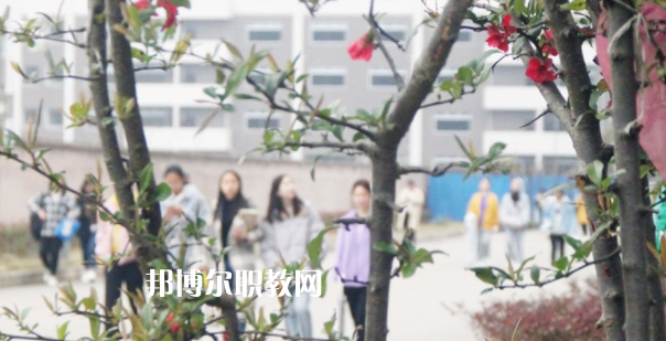 南充工貿(mào)科技職業(yè)學(xué)校2022年報名條件、招生要求、招生對象