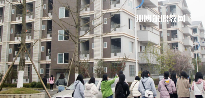 南充工貿(mào)科技職業(yè)學(xué)校怎么樣、好不好