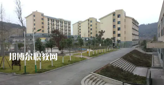 綿陽(yáng)職業(yè)技術(shù)學(xué)院中專部2022年學(xué)費(fèi)、收費(fèi)多少