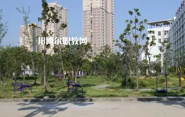安陸中等職業(yè)技術(shù)學(xué)校2022年報(bào)名條件、招生要求、招生對(duì)象