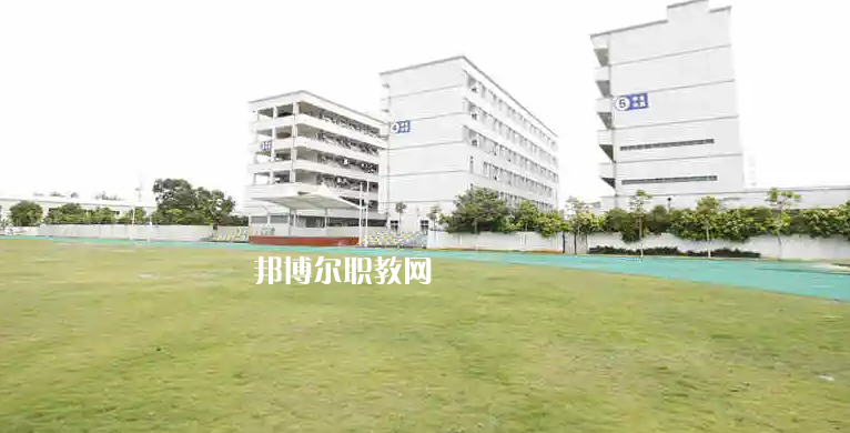 廣州金領(lǐng)技工學(xué)校2022年報名條件、招生要求、招生對象