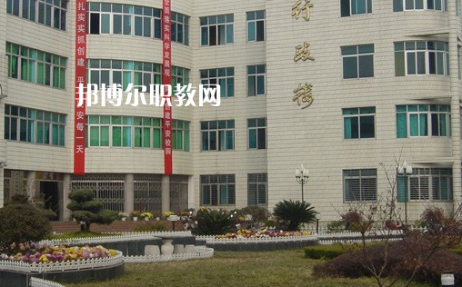 麻城工業(yè)學(xué)校2022年報(bào)名條件、招生要求、招生對(duì)象