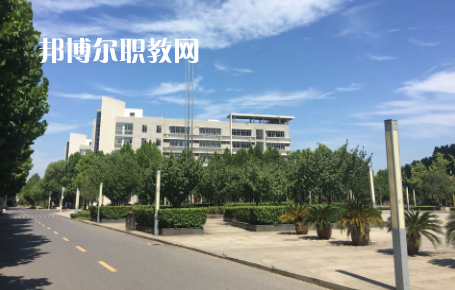 武漢儀表電子學(xué)校2022年報(bào)名條件、招生要求、招生對象