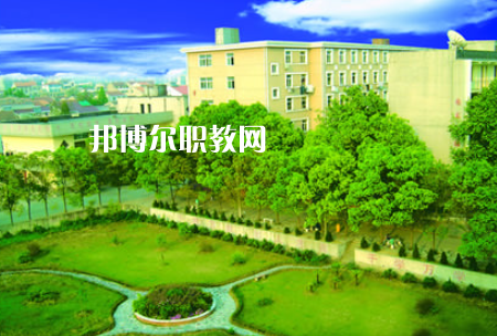 湖北廣播電視學(xué)校2022年報名條件、招生要求、招生對象