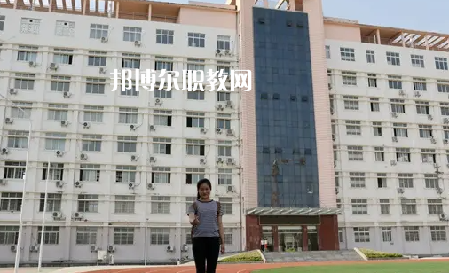 孝感高級(jí)技工學(xué)校2022年報(bào)名條件、招生要求、招生對(duì)象