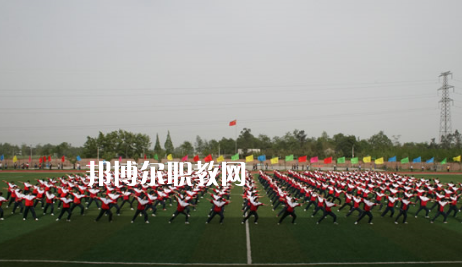 武漢衛(wèi)生學校2022年報名條件、招生要求、招生對象