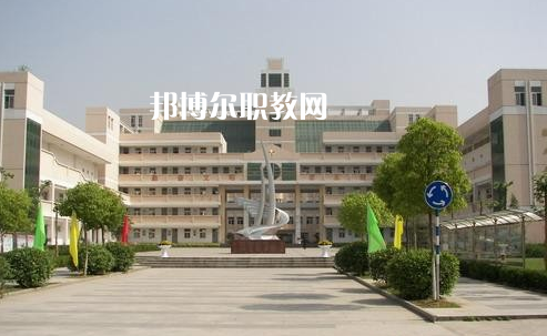 荊州職業(yè)教育中心2022年報名條件、招生要求、招生對象