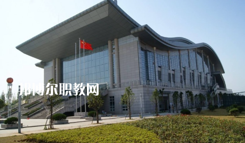 武漢體育運(yùn)動(dòng)學(xué)校2022年報(bào)名條件、招生要求、招生對(duì)象