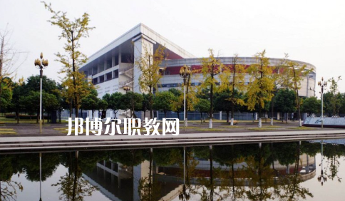武漢供銷商業(yè)學(xué)校2022年報(bào)名條件、招生要求、招生對(duì)象