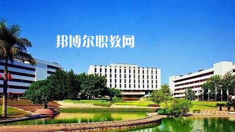 武漢園林技工學校2022年報名條件、招生要求、招生對象