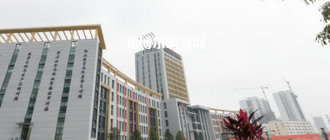 河池職業(yè)教育中心學(xué)校2022年怎么樣、好不好
