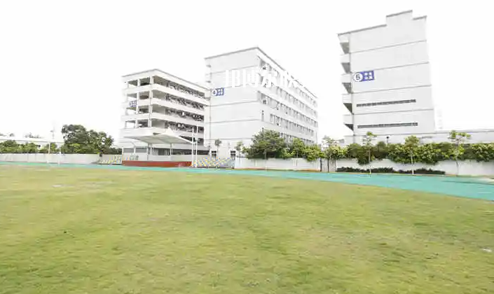 湖南醫(yī)藥衛(wèi)校2022年報名條件、招生要求、招生對象
