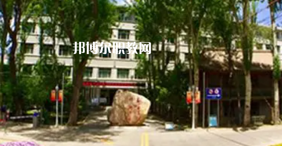 青海高職?？圃盒Ｅ琶?強